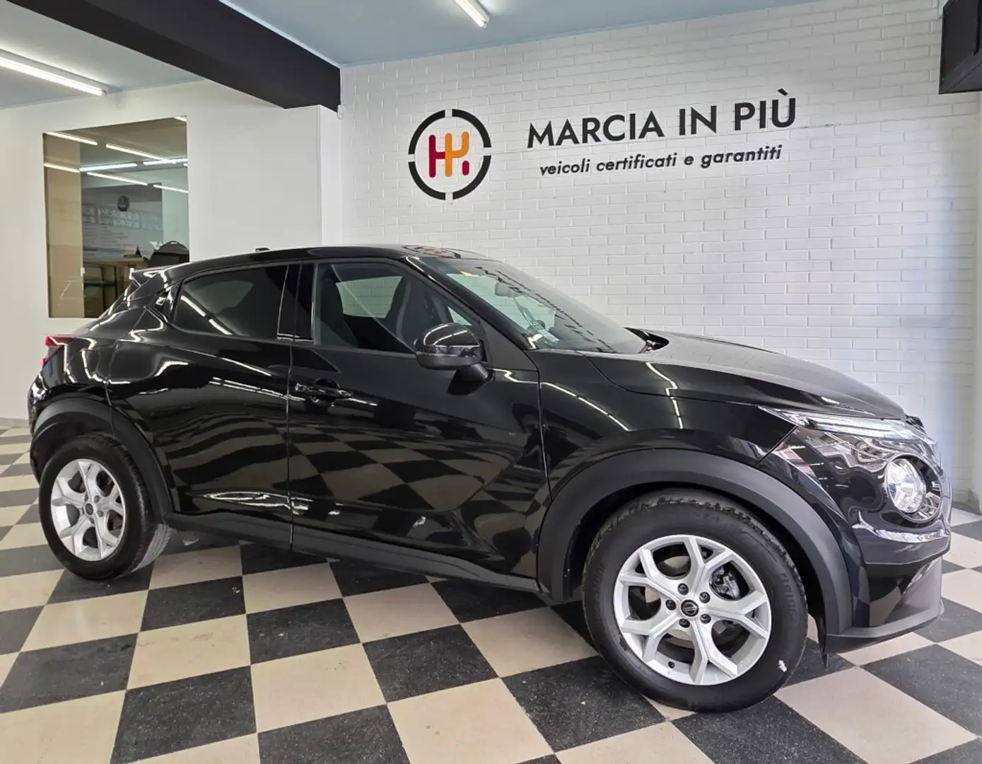 Nissan Juke Juke 1.0 DIG-T 114 CV N-Connecta IMPECCABILE Noir - 1