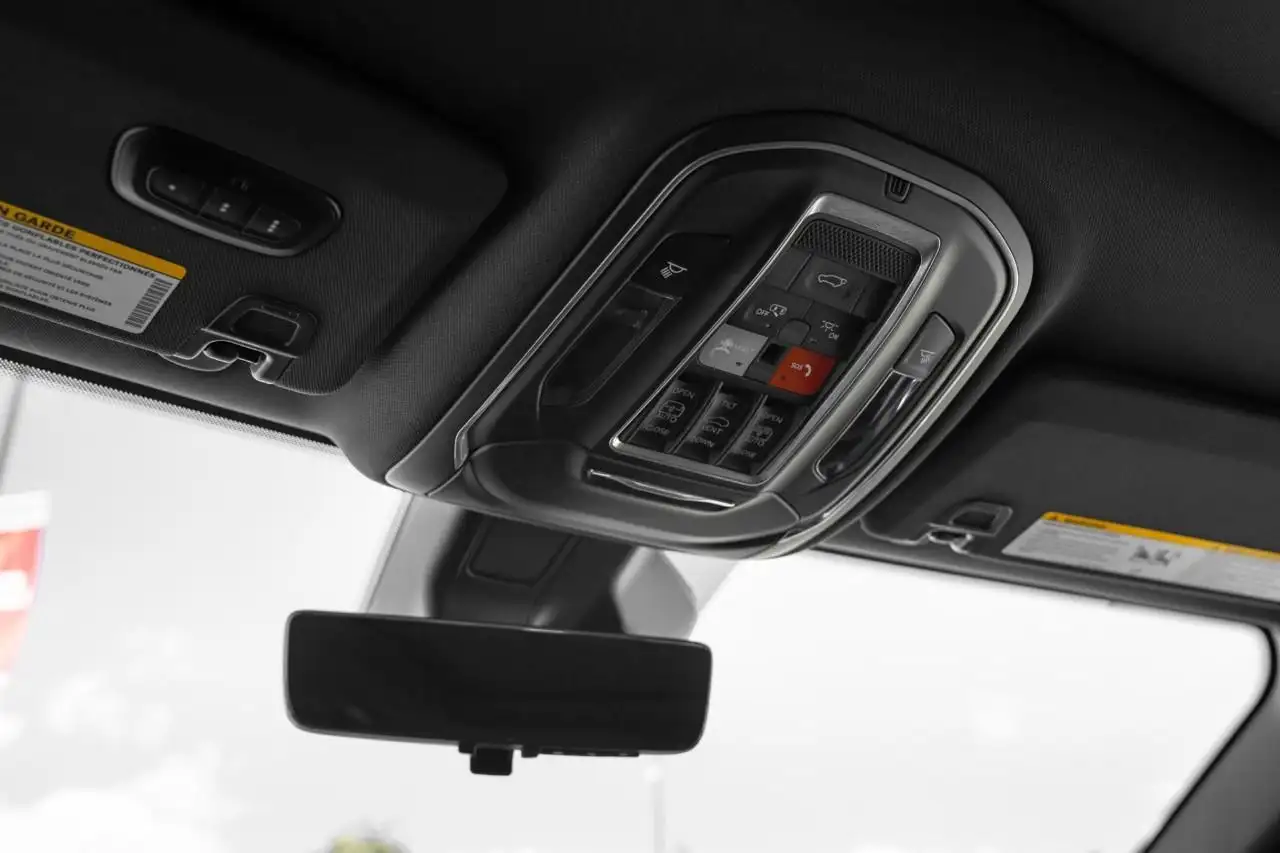 Jeep Grand Cherokee photo Jeep Grand Cherokee