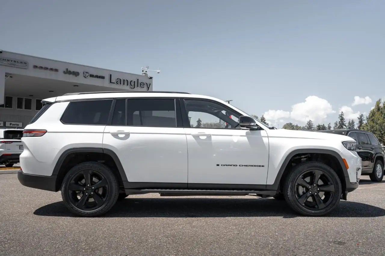 Jeep Grand Cherokee photo Jeep Grand Cherokee