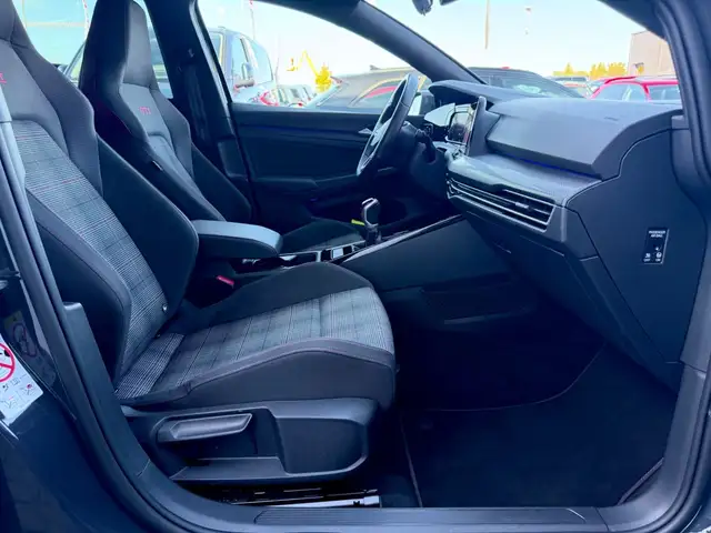 Volkswagen Golf view 13