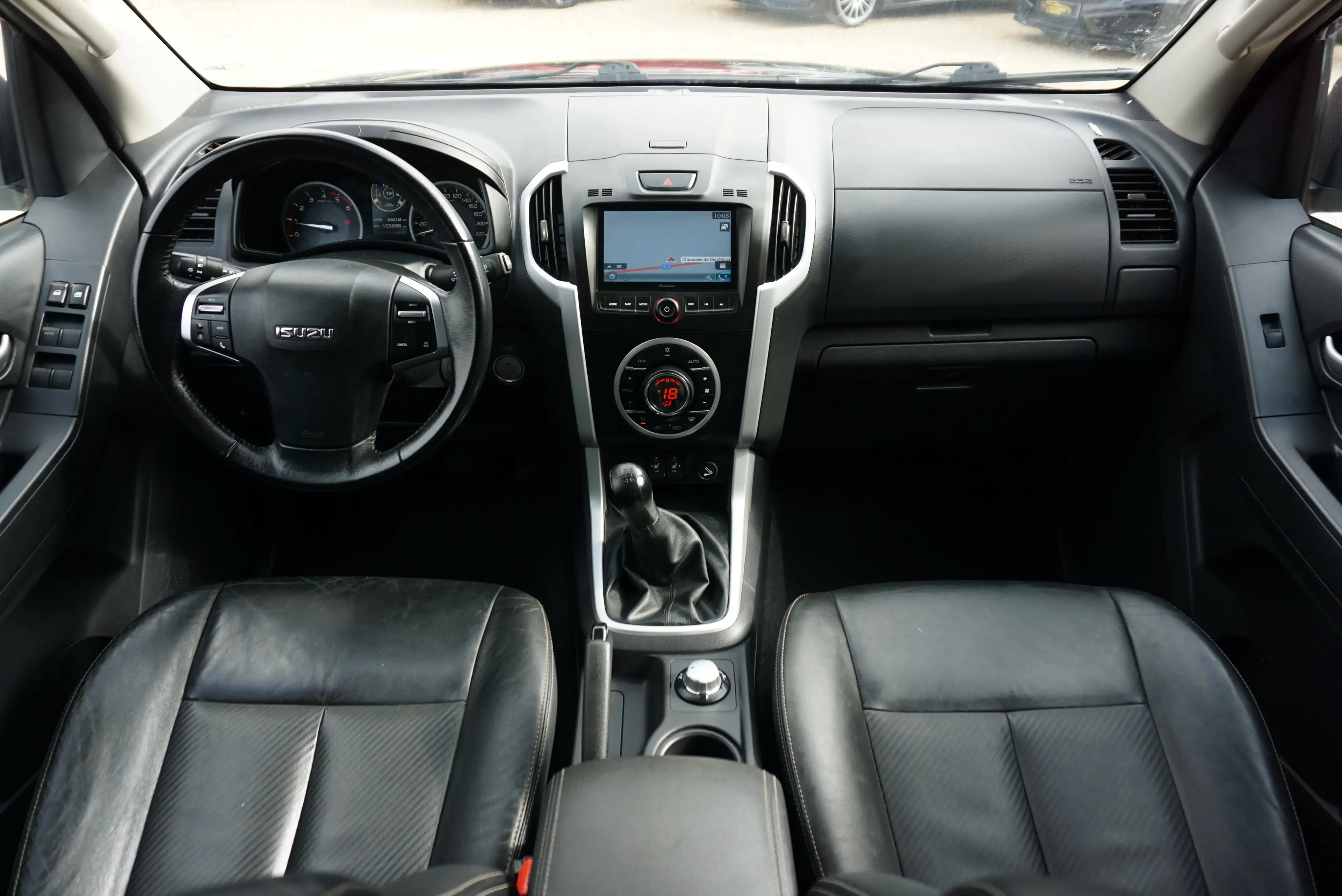 Isuzu D-Max 1.9 Turbo D 4WD UTLITAIRE NAVI CAMERA RADAR AV AR — photo 15