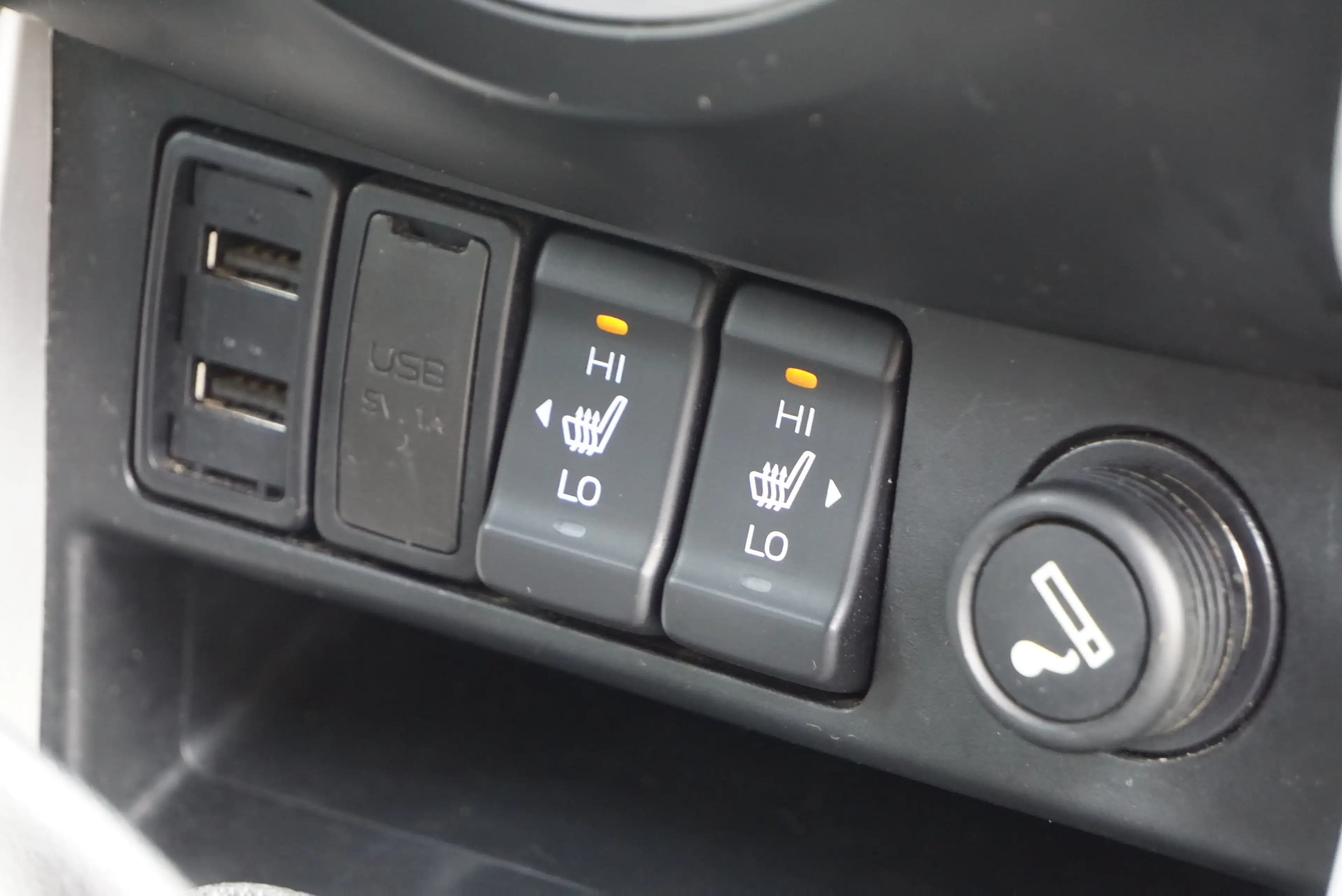 Isuzu D-Max 1.9 Turbo D 4WD UTLITAIRE NAVI CAMERA RADAR AV AR — photo 13