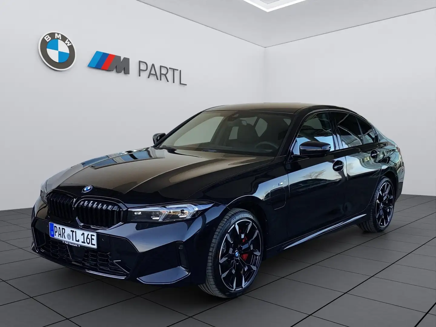 BMW 330 e xDrive Lim M-Sport-Pro UPE 82.350,- 31% Schwarz - 1