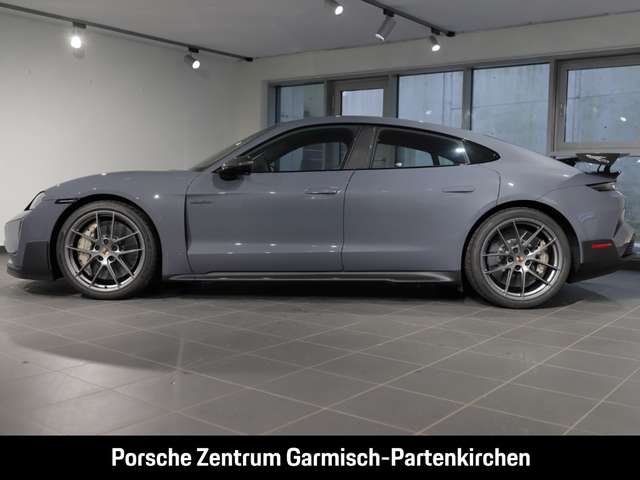 Porsche Taycan Turbo GT mit Weissach-Paket Keramikbremse