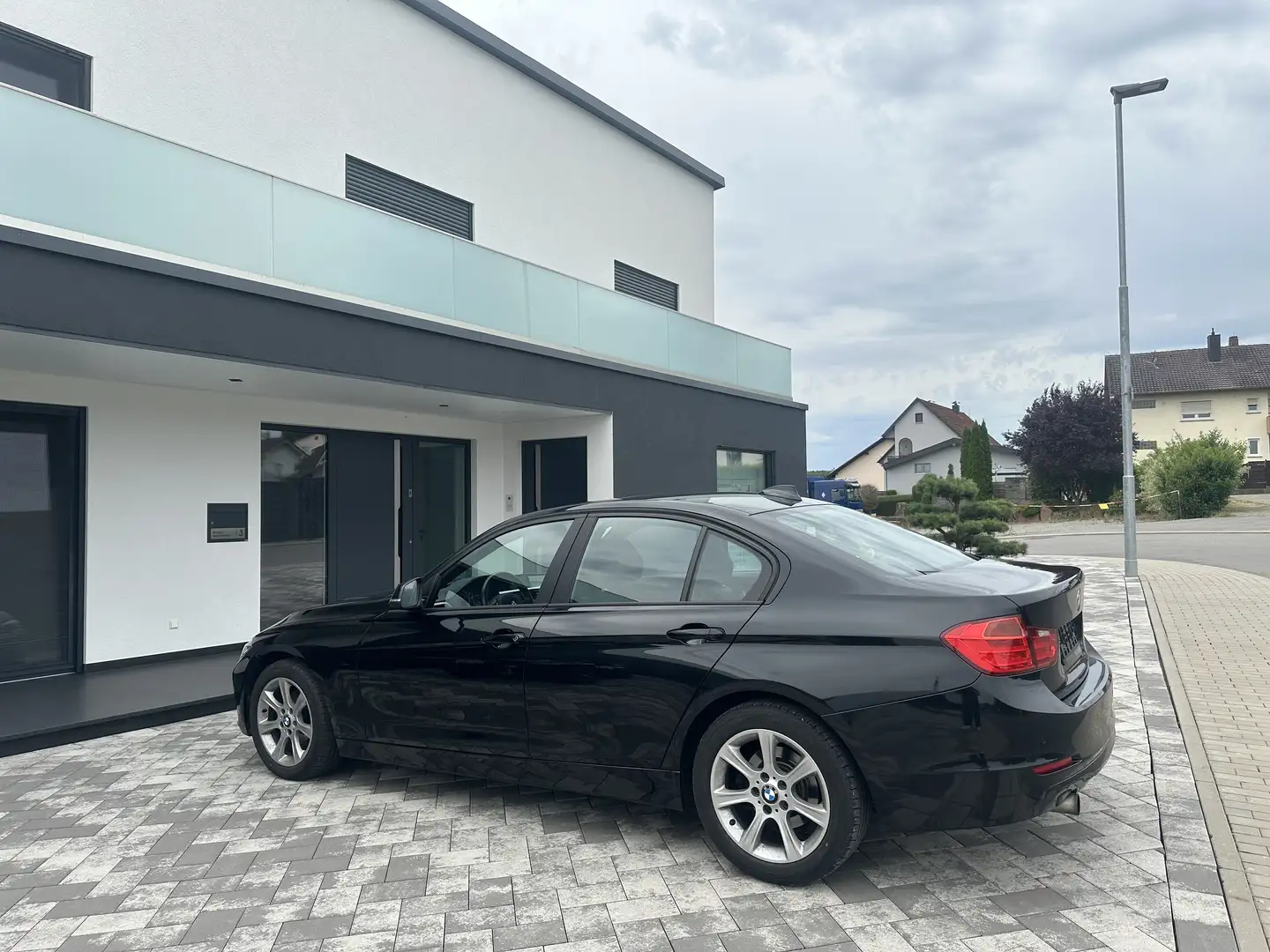 BMW 316 VB Schwarz - 1