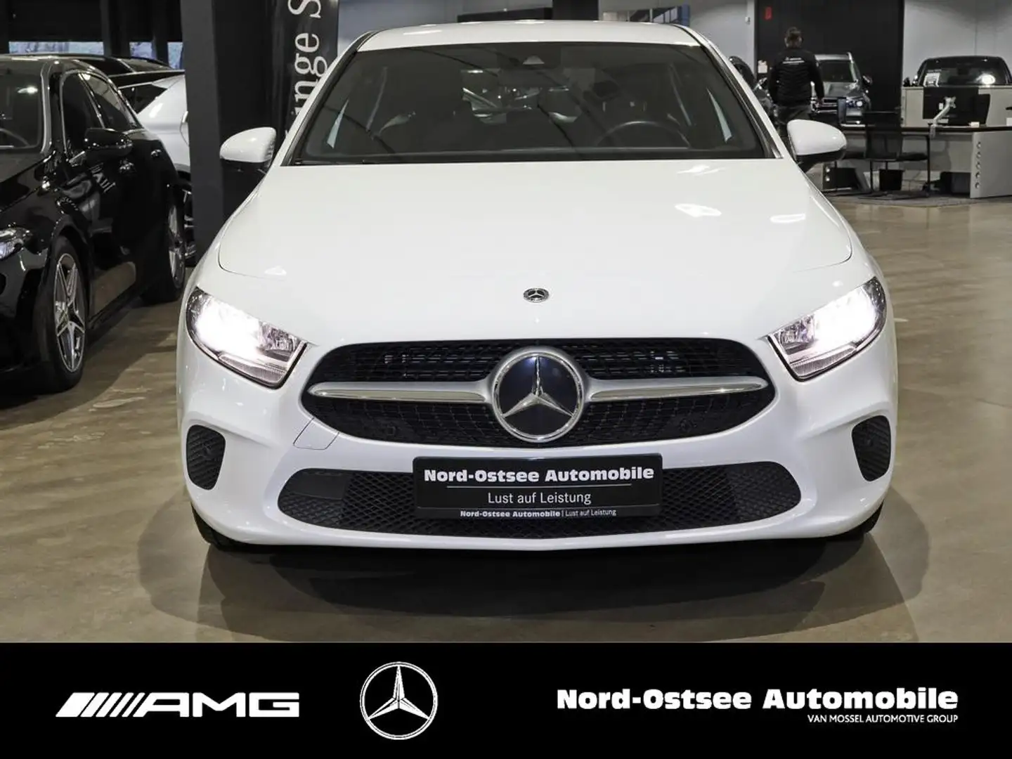 Mercedes-Benz A 250 e PROGRESSIVE  PARKPAKET DAB LED NAVI SITZ Blanc - 2