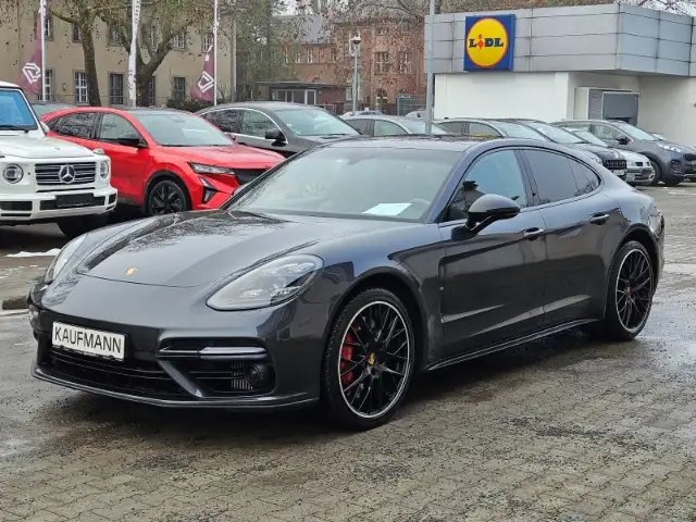 Porsche Panamera Turbo 4.0-Liter-V8-Biturbo