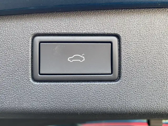 Volkswagen Tiguan view 6