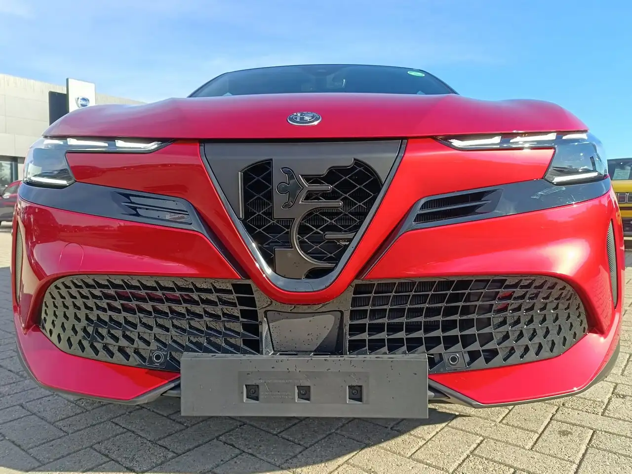 Alfa Romeo Junior 2025 — фото 11