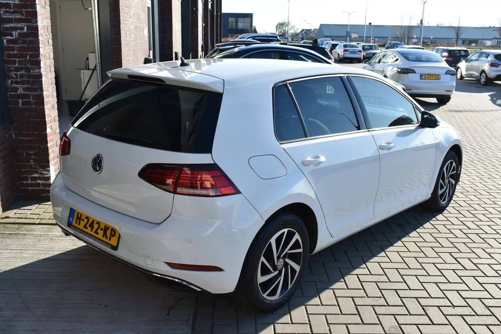 Volkswagen Golf 1.6 TDI Highline Blanc - 2