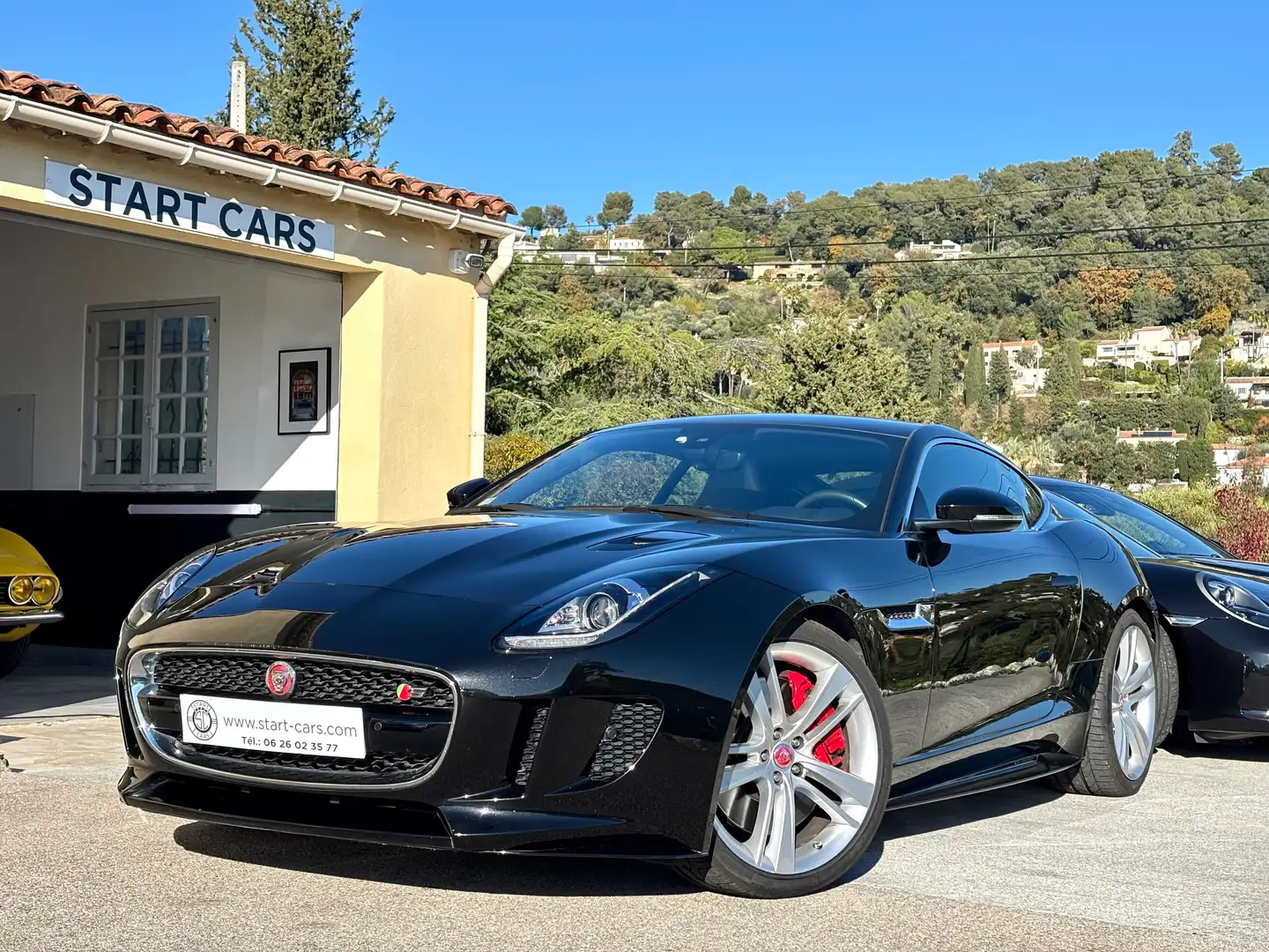 Jaguar F-Type F-Type Coupé V6 S 3.0 380 Suralimenté AWD A Schwarz - 1