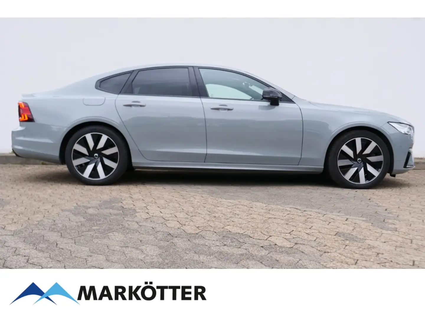 Volvo S90 T8 Recharge AWD Ultimate Dark PANO/B&W/STHZ Gri - 2