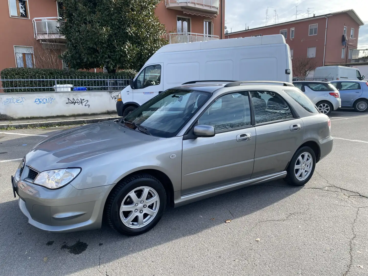 Subaru Impreza SW 1.5r awd mt Grigio - 1