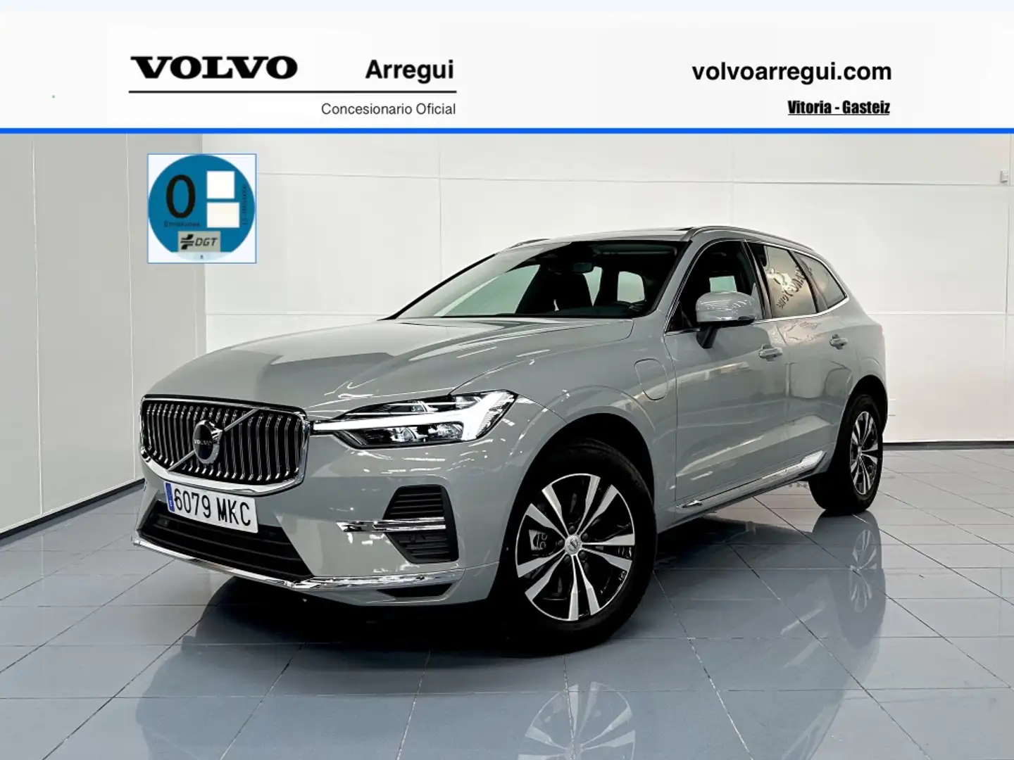 Volvo XC60 T6 Recharge Core Gris - 1