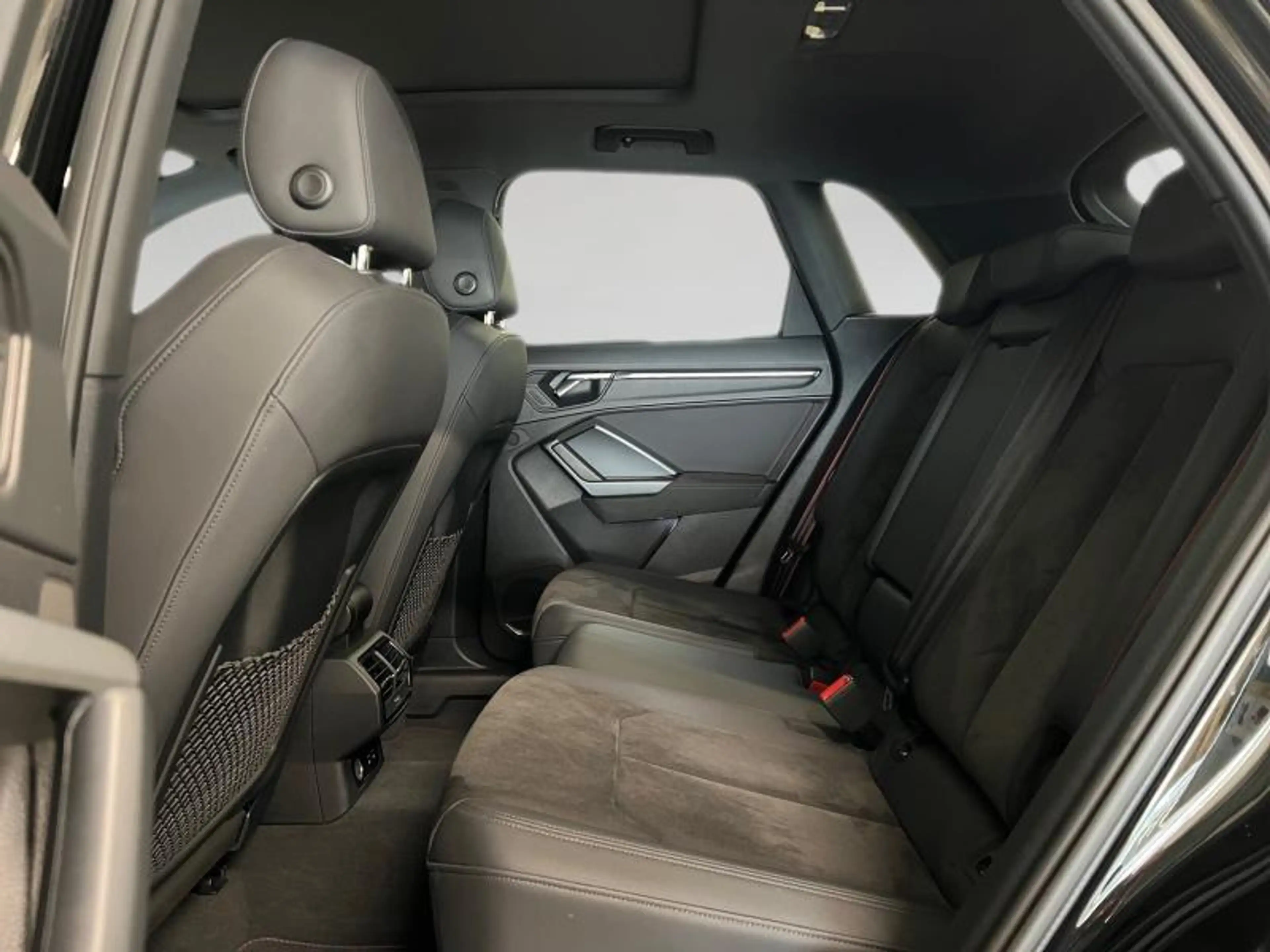 Audi RS Q3 RS — photo 14