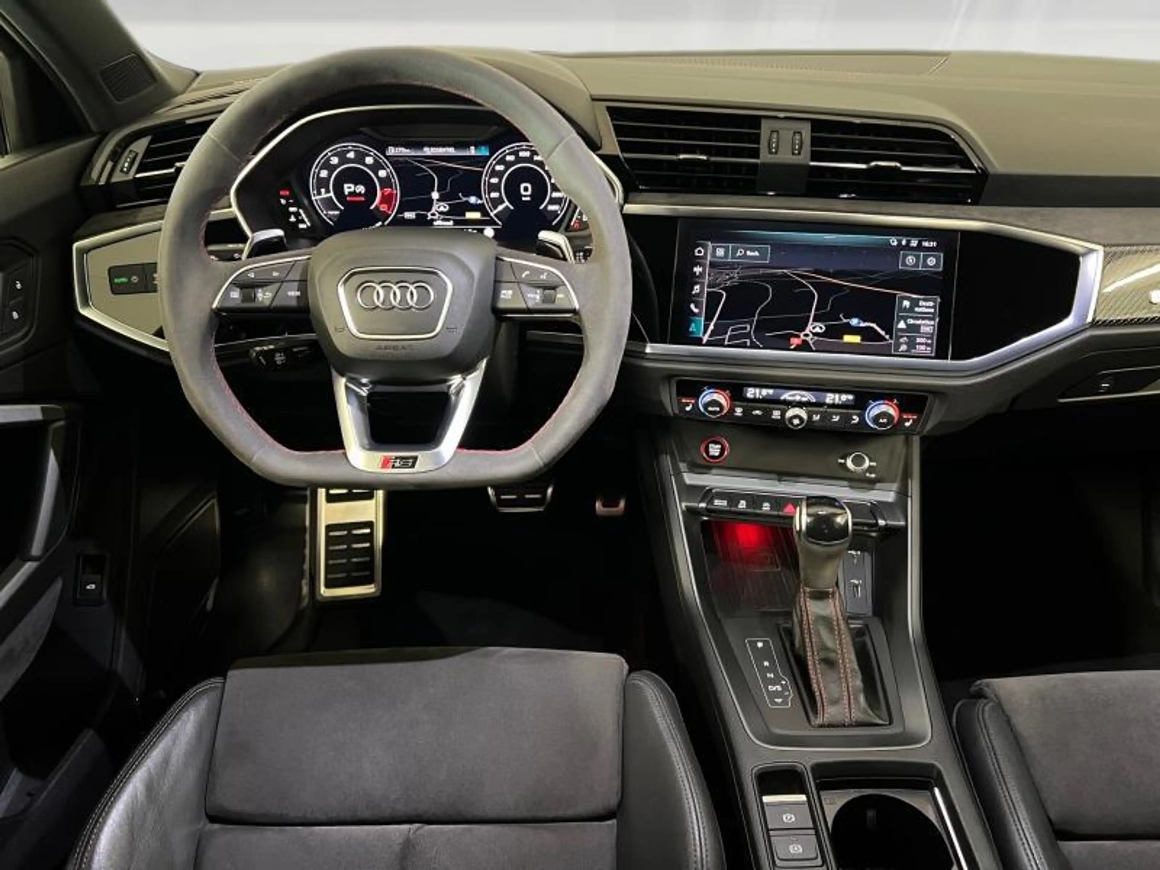 Audi RS Q3 RS — photo 15