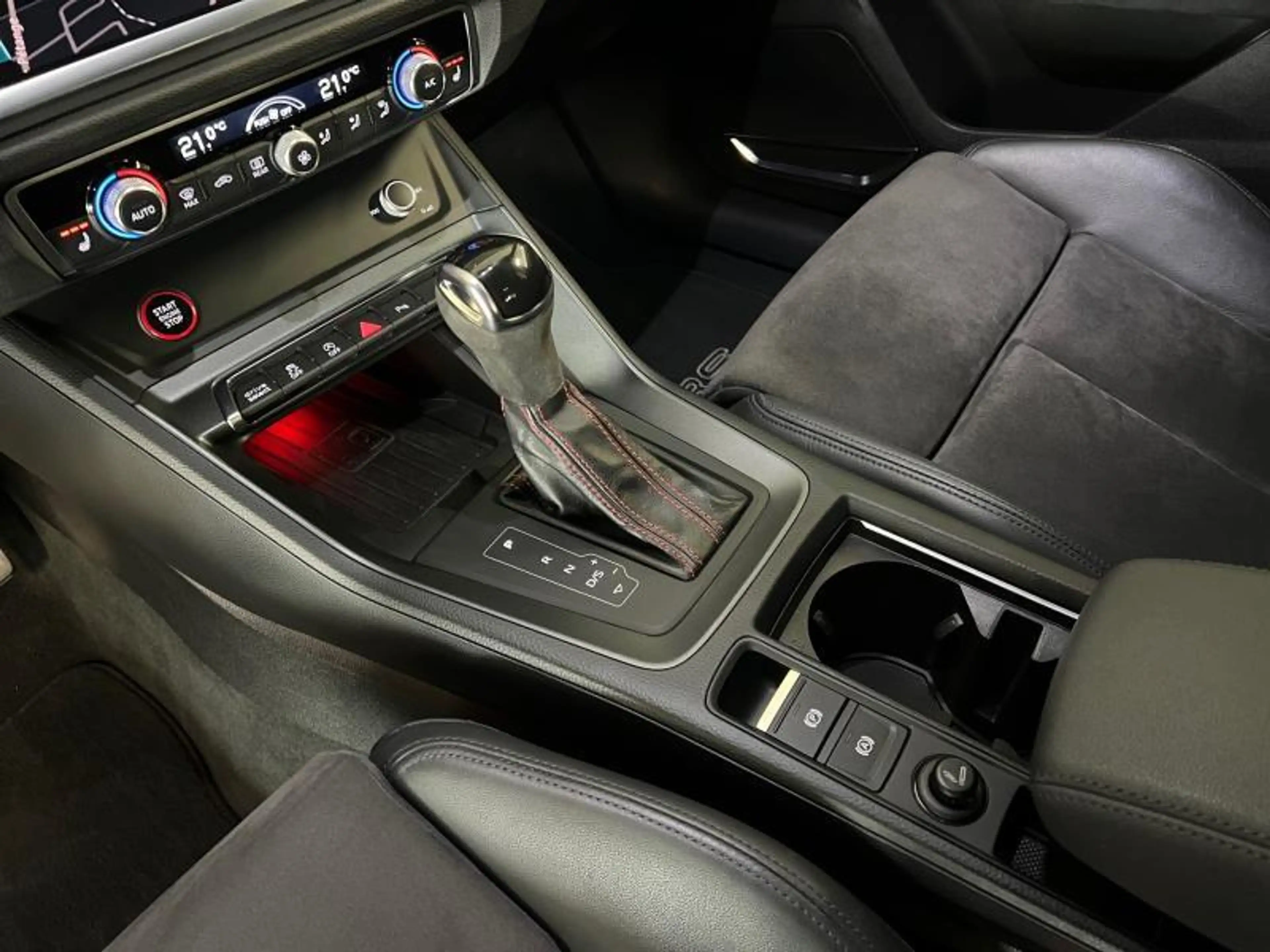Audi RS Q3 RS — photo 8