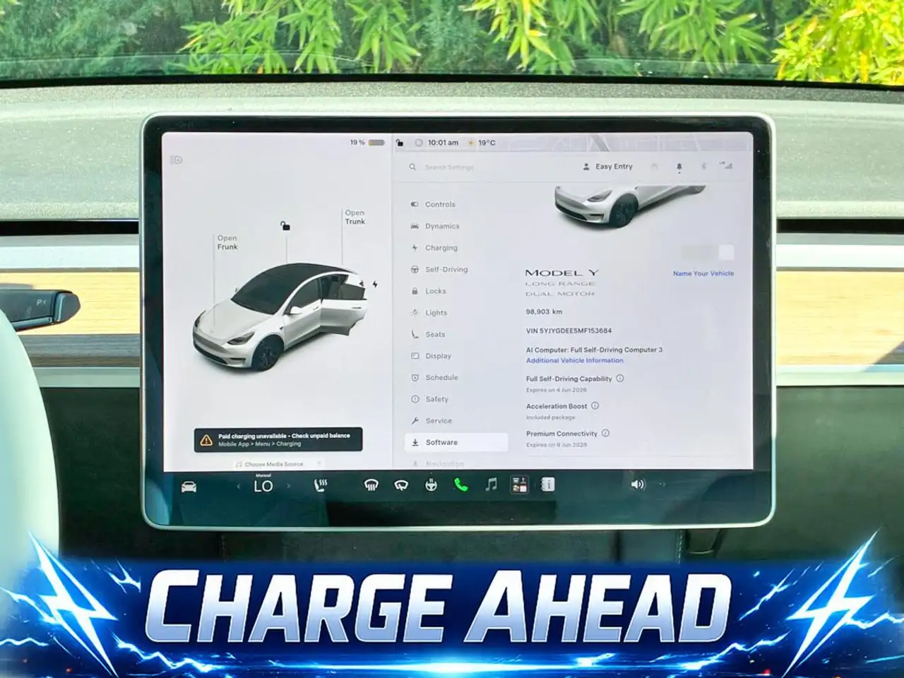 Tesla Model Y photo Tesla Model Y