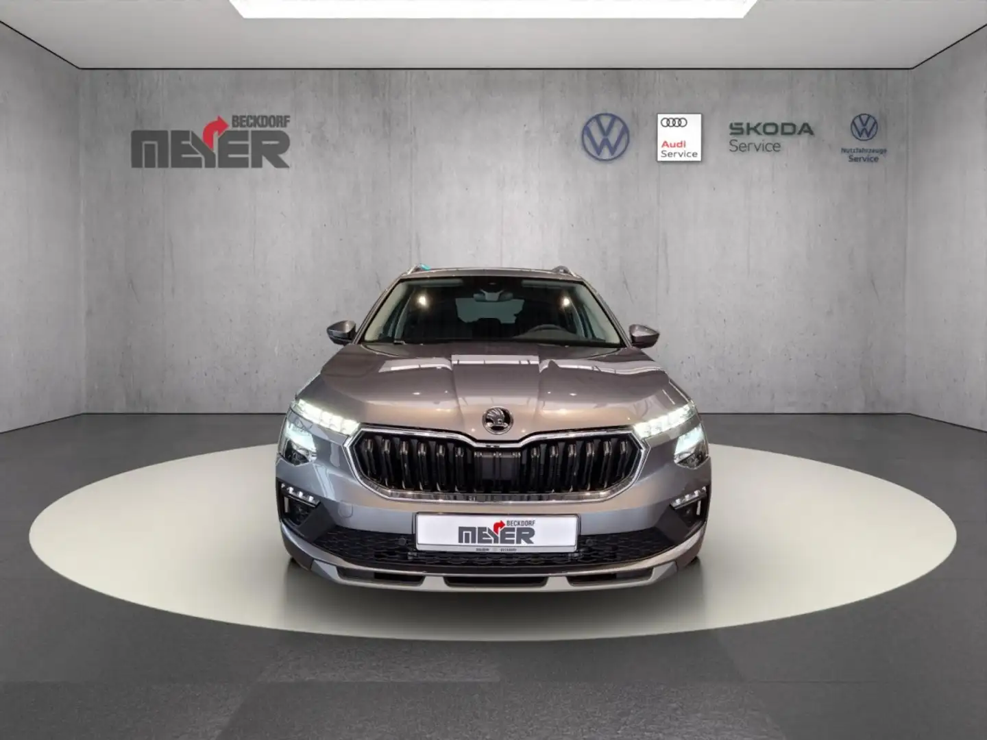 Skoda Kamiq Selection 1.0 TSI DSG Klima Rückfahrkamera Grau - 2