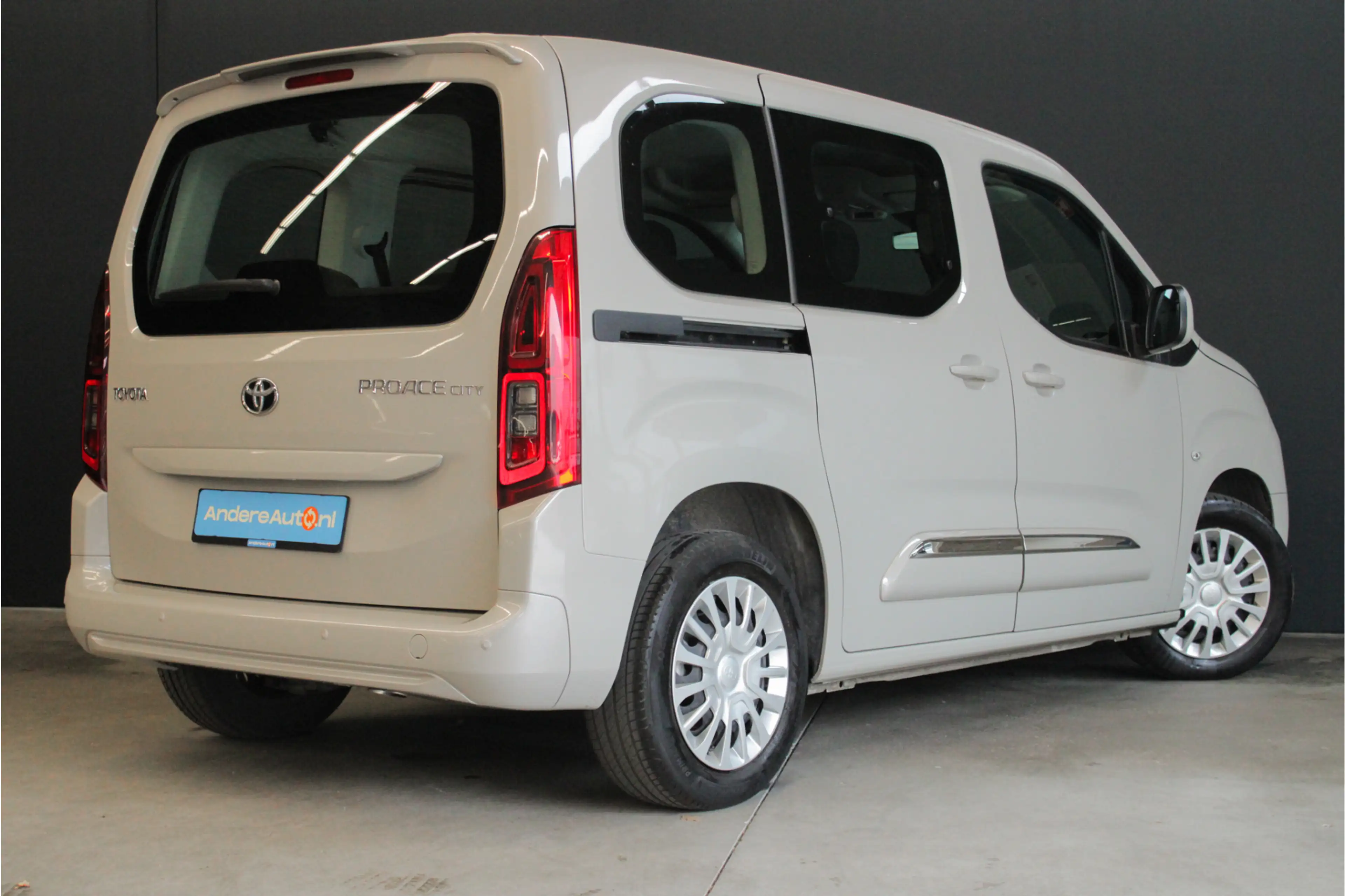 Toyota Proace City Verso 1.2 Turbo AUTOMAAT |nieuwe distributieriem|d — photo 3