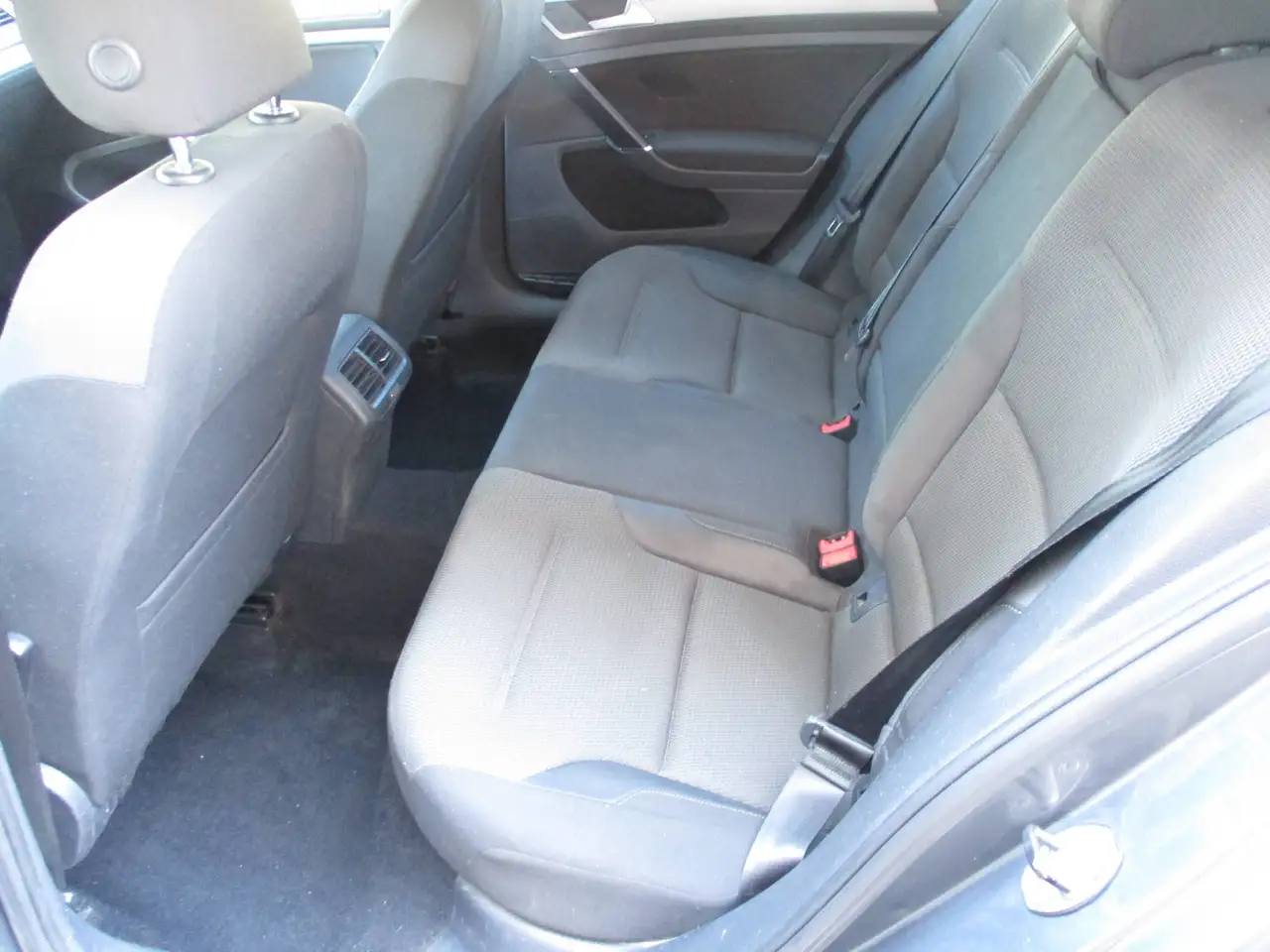 Volkswagen Golf photo Volkswagen Golf