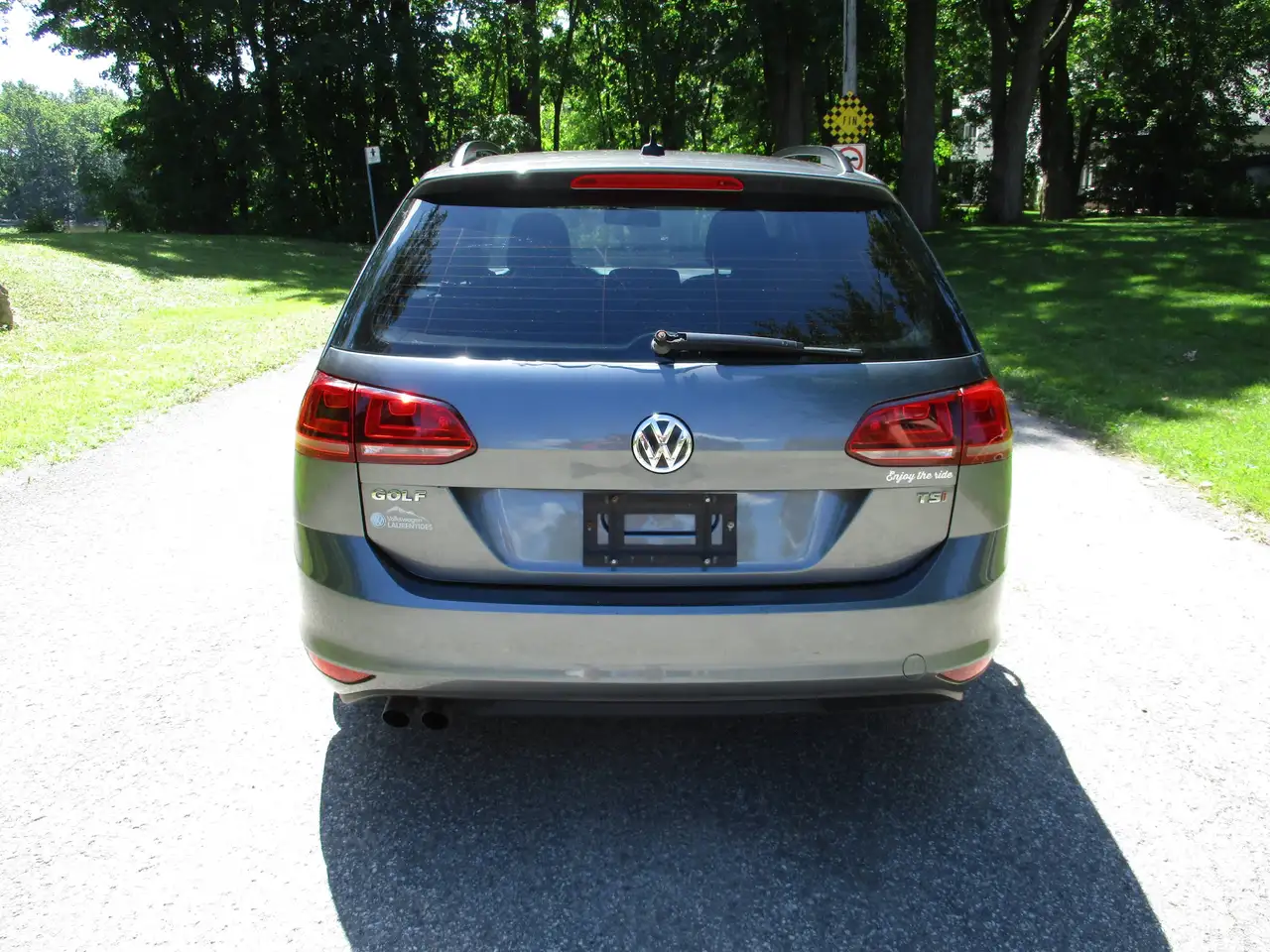 Volkswagen Golf photo Volkswagen Golf
