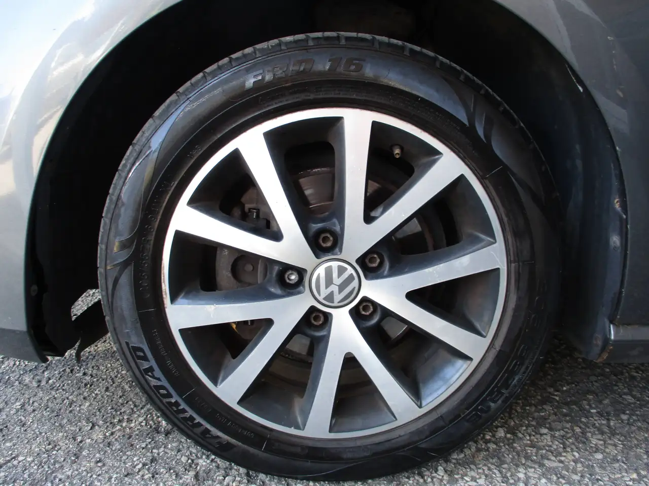 Volkswagen Golf photo Volkswagen Golf