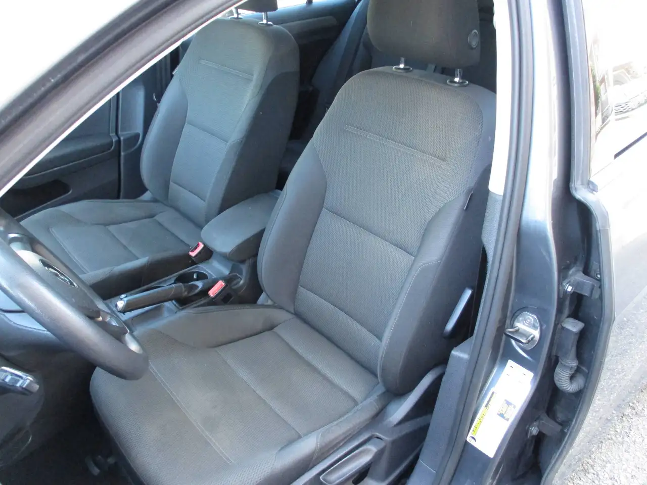 Volkswagen Golf photo Volkswagen Golf