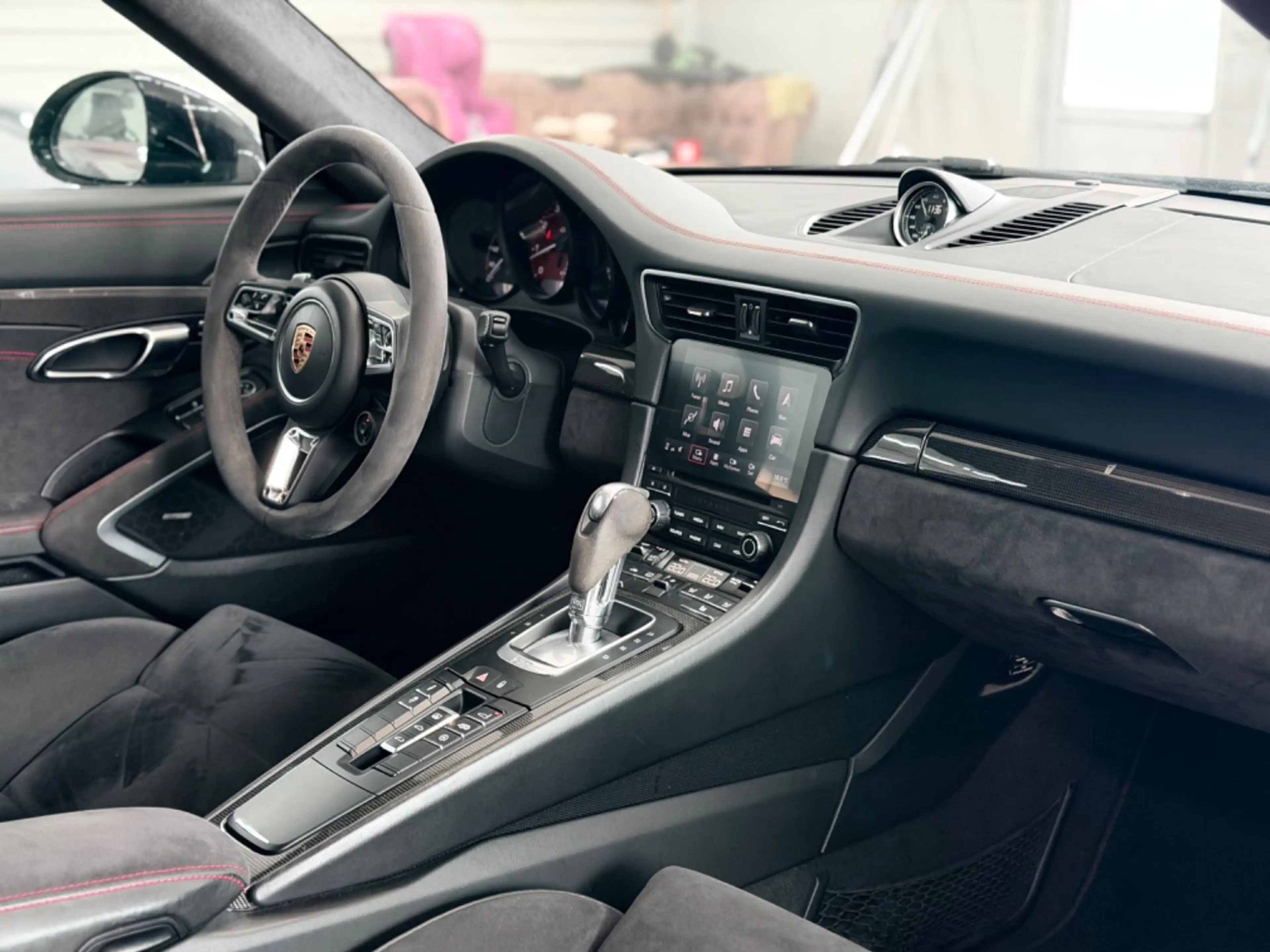 Porsche 991 Carrera GTS Coupé — photo 10