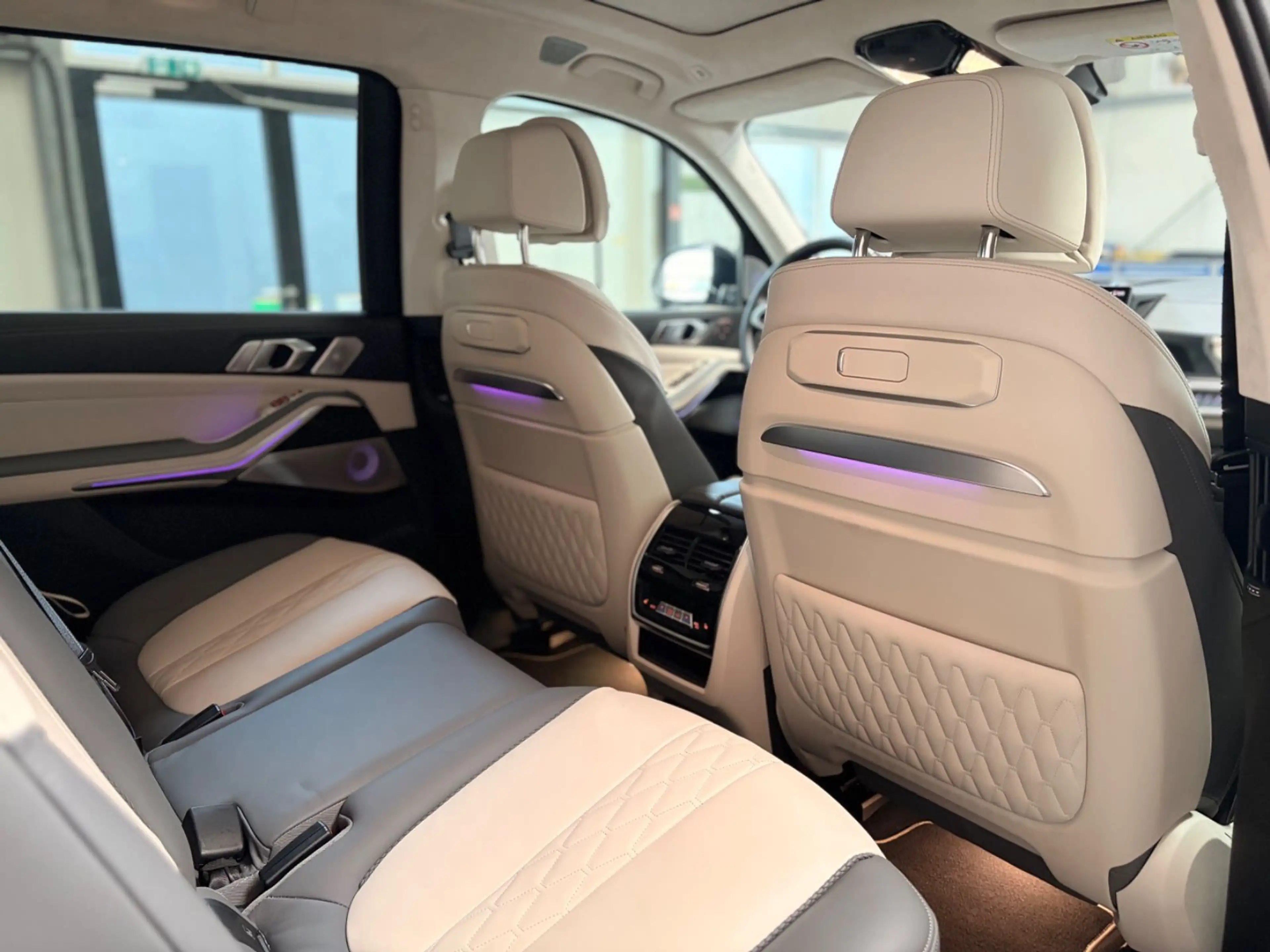 BMW X7 xDrive40d MSportPRO Individual VollLeder B&W — photo 10