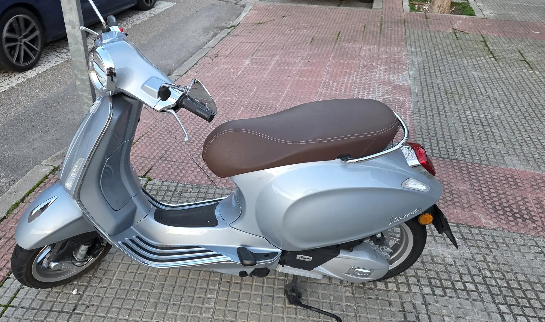 Vespa Primavera 125 Azul - 2