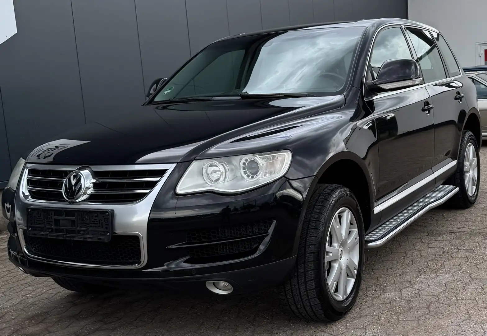 Volkswagen Touareg V6 TDI Noir - 1