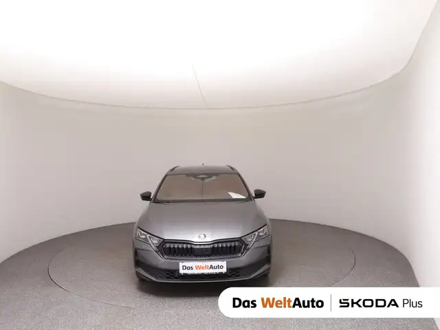 Skoda Octavia main image