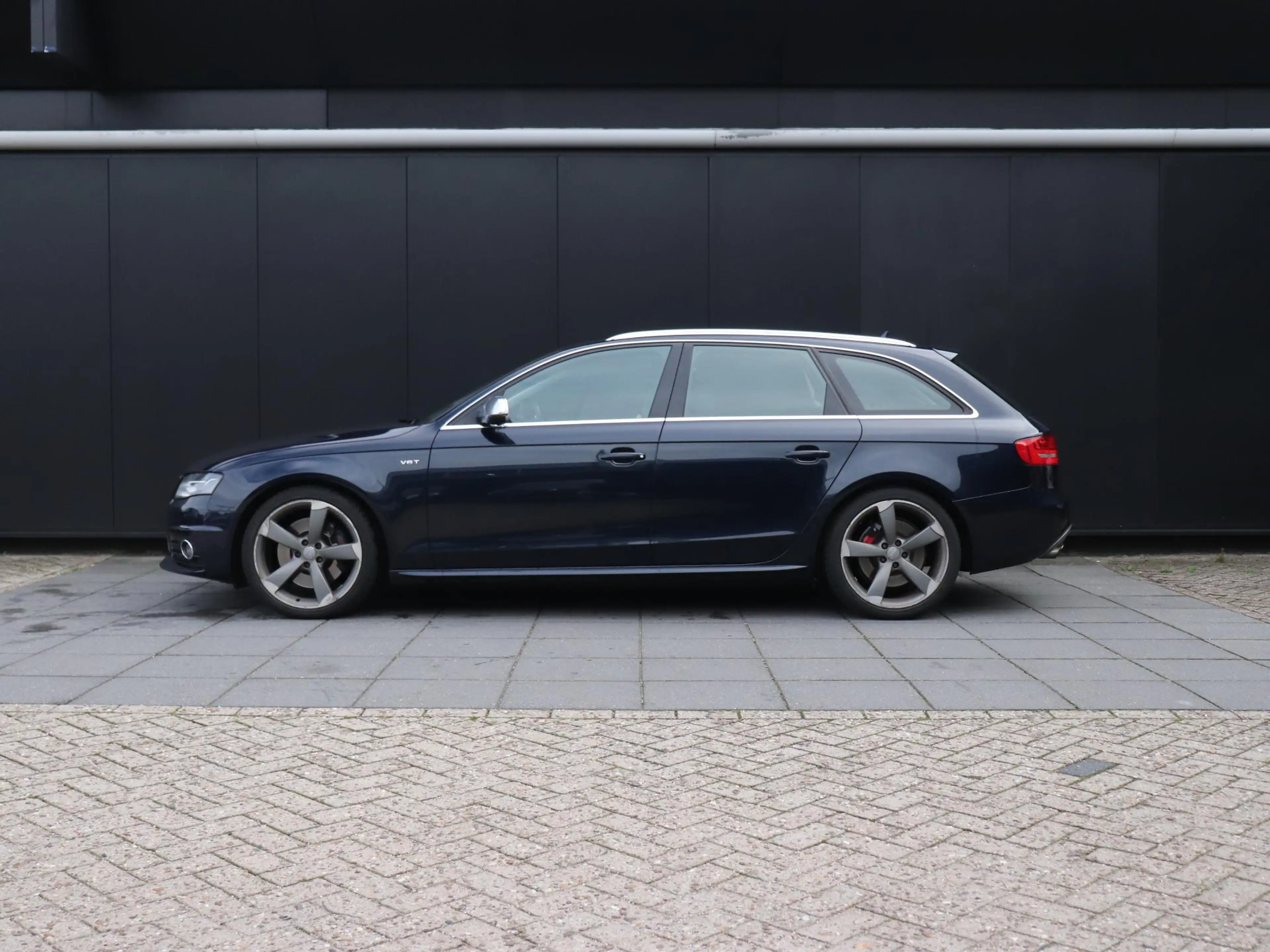Audi A4 Avant 3.0 TFSI S4 quattro Pro Line | HALF LEDER | — photo 2