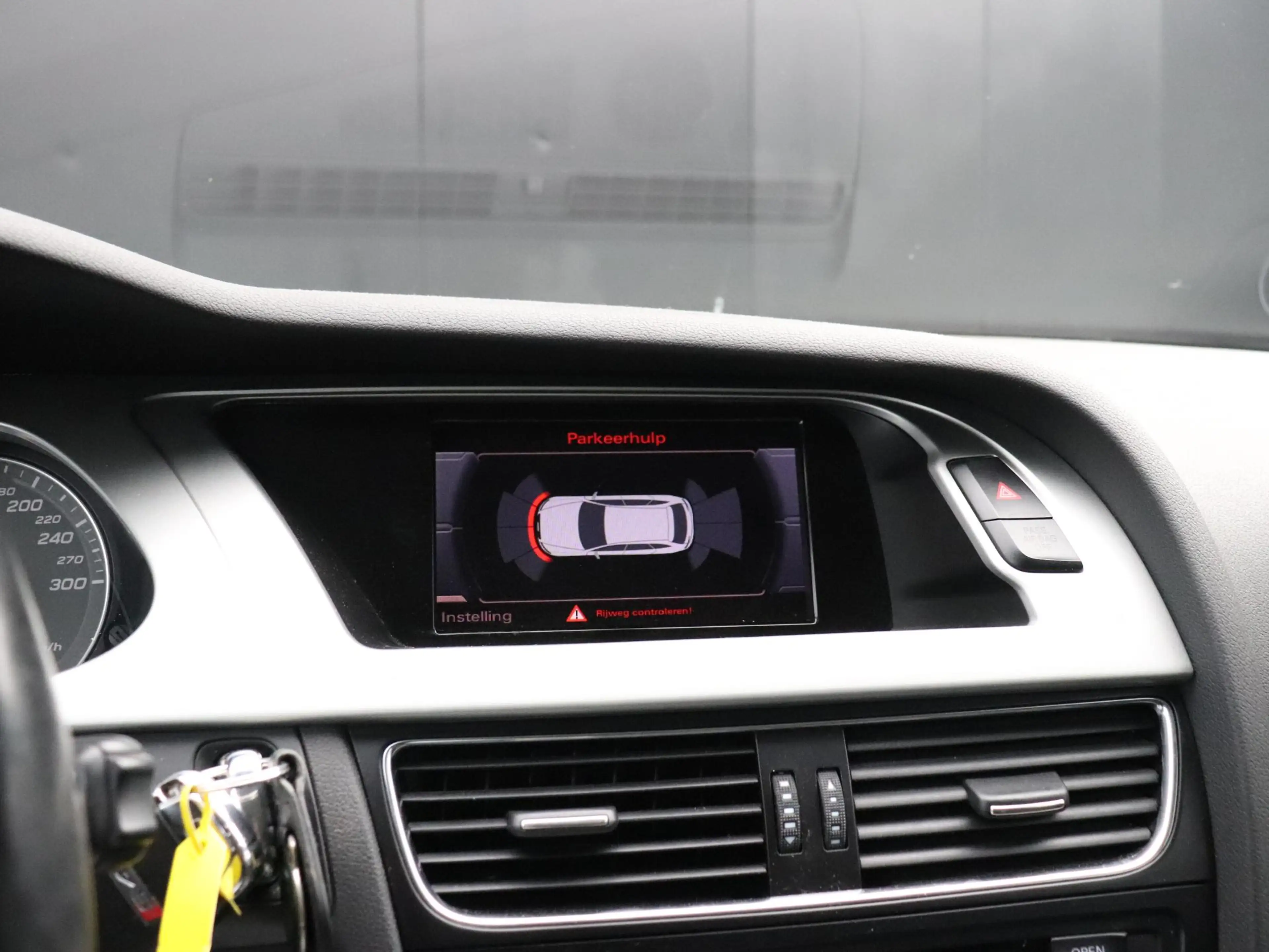 Audi A4 Avant 3.0 TFSI S4 quattro Pro Line | HALF LEDER | — photo 10