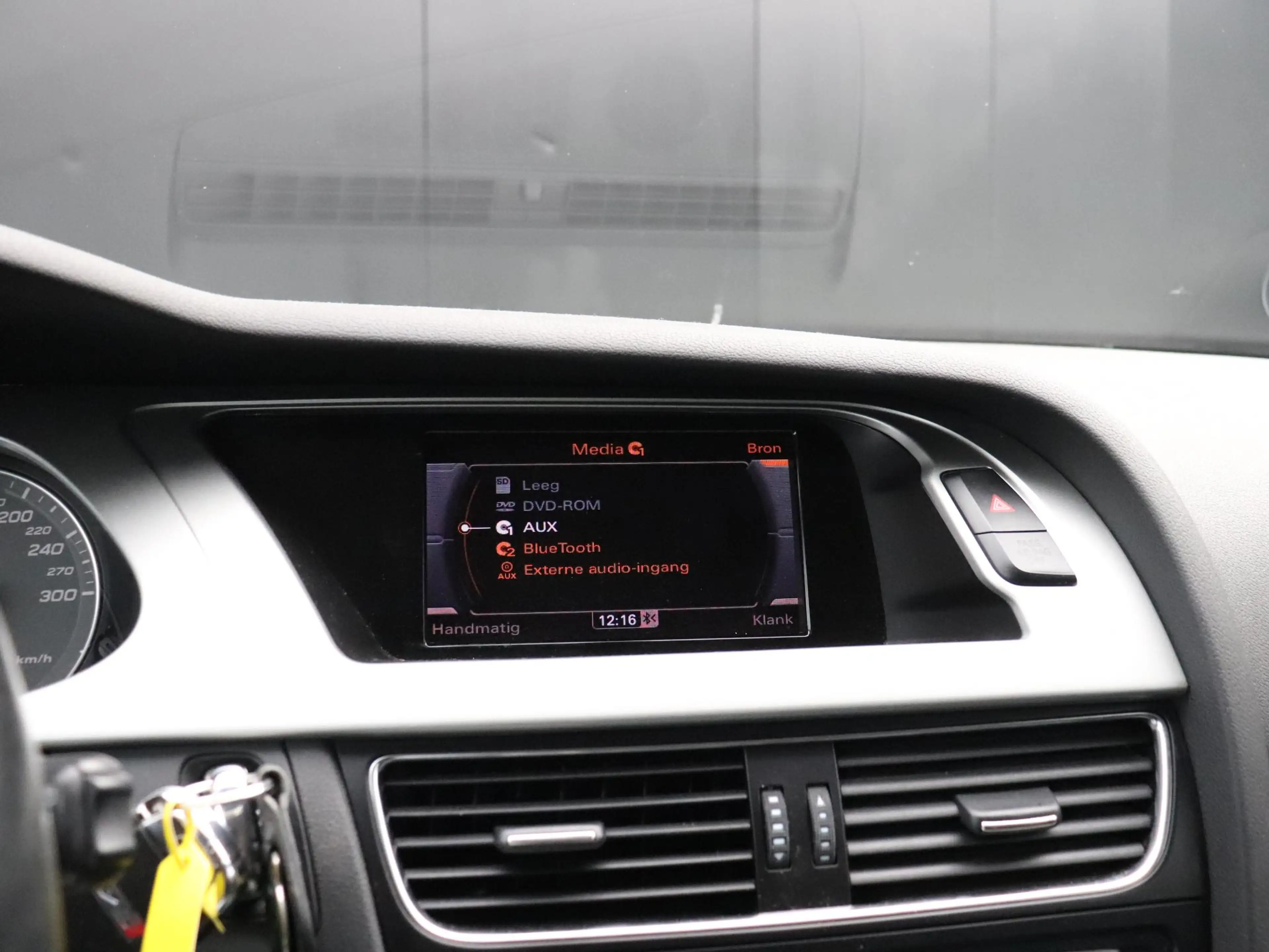Audi A4 Avant 3.0 TFSI S4 quattro Pro Line | HALF LEDER | — photo 9