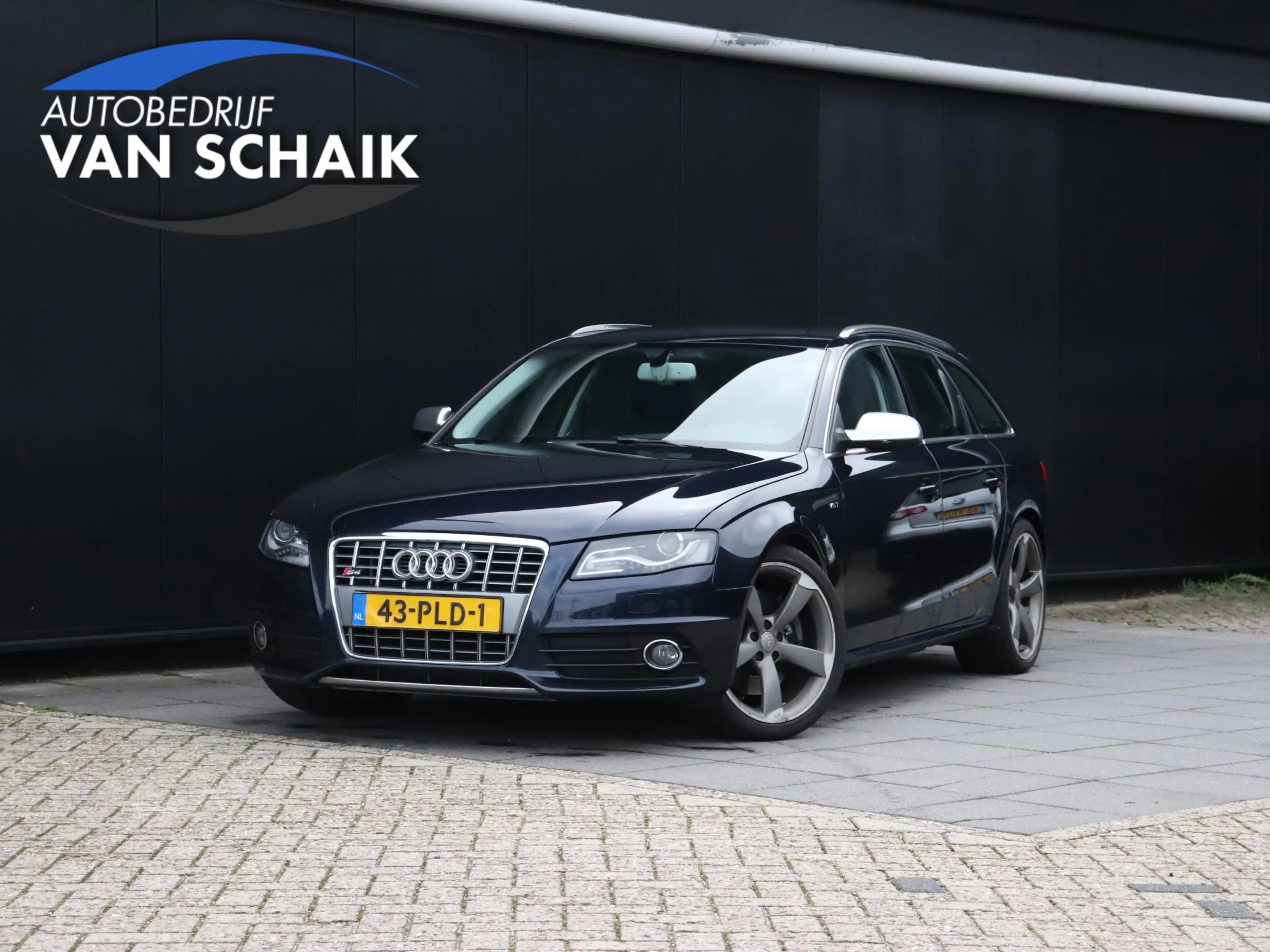 Audi A4 Avant 3.0 TFSI S4 quattro Pro Line | HALF LEDER |