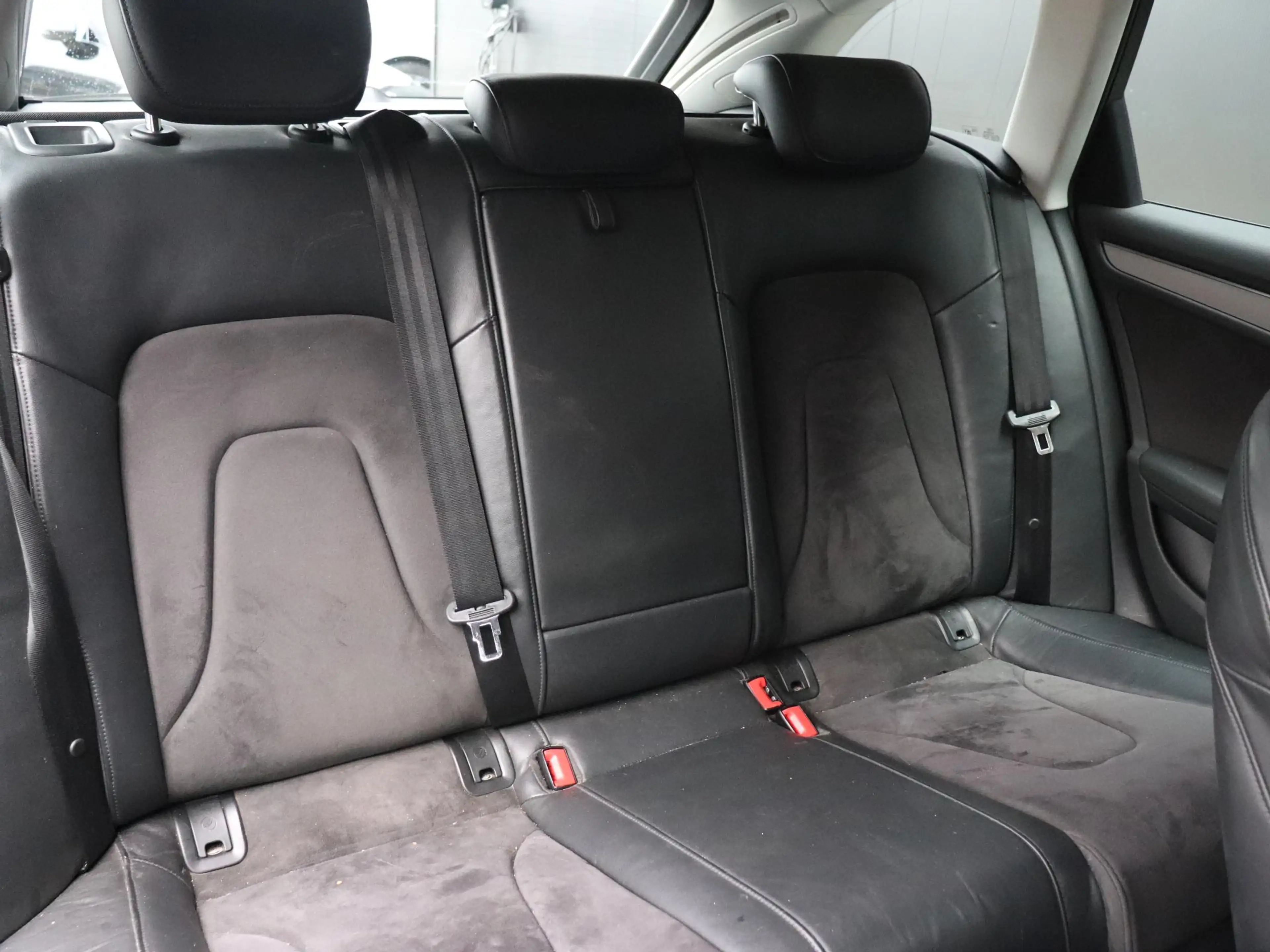Audi A4 Avant 3.0 TFSI S4 quattro Pro Line | HALF LEDER | — photo 14