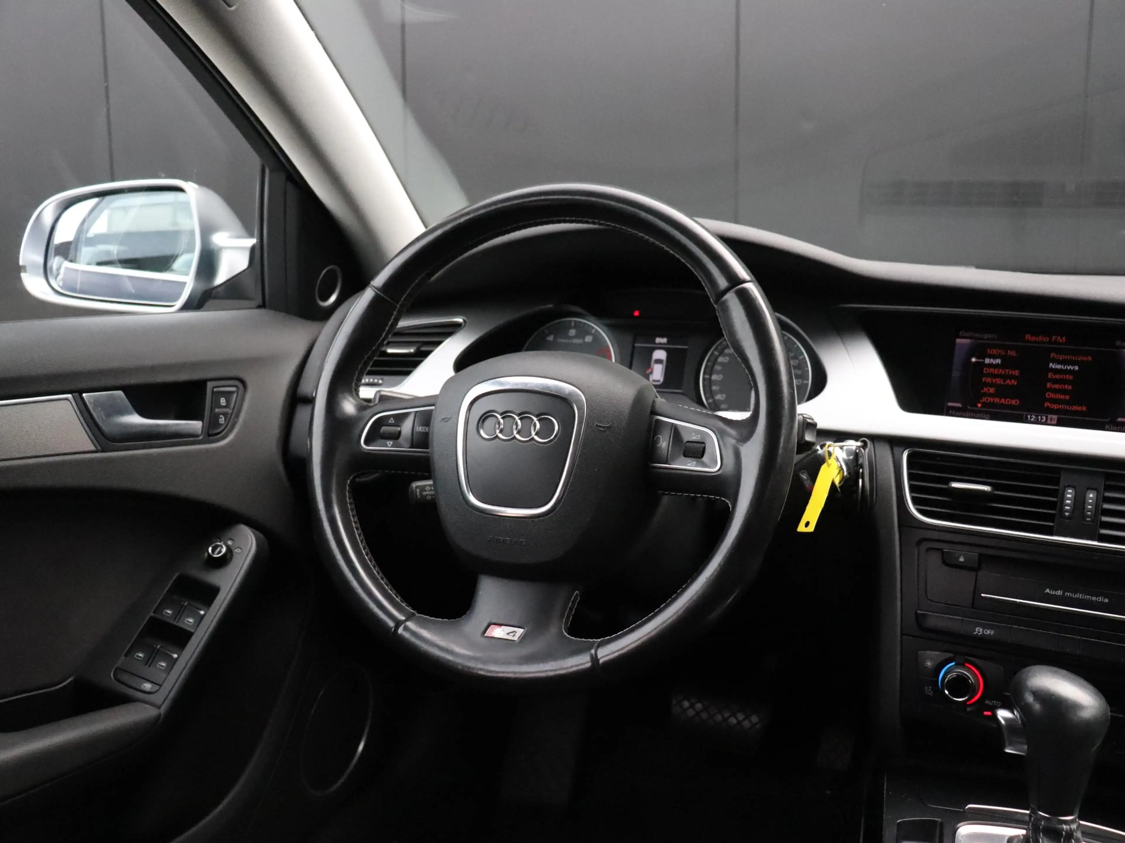 Audi A4 Avant 3.0 TFSI S4 quattro Pro Line | HALF LEDER | — photo 19
