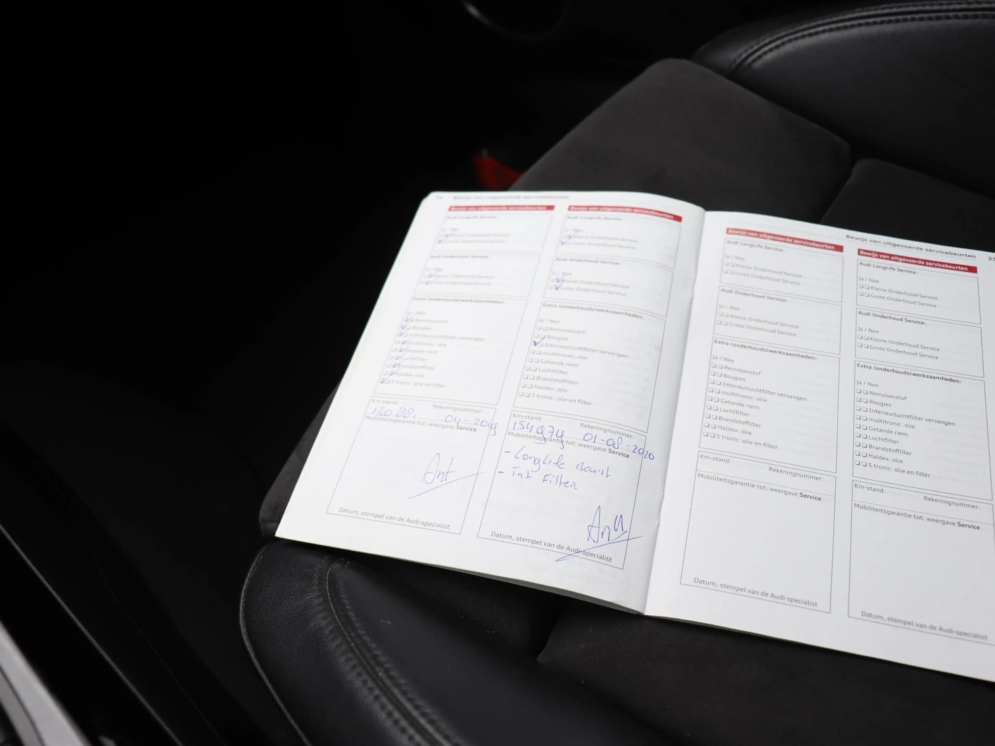 Audi A4 Avant 3.0 TFSI S4 quattro Pro Line | HALF LEDER | — photo 29