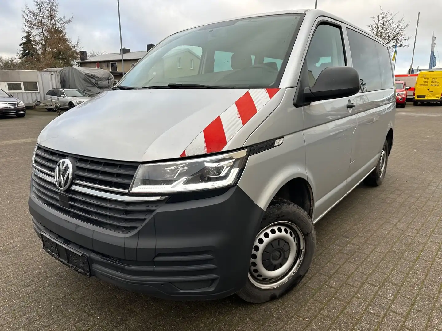 Volkswagen T6 Kombi T6.1 Kombi 8 Sitzer Silber - 2