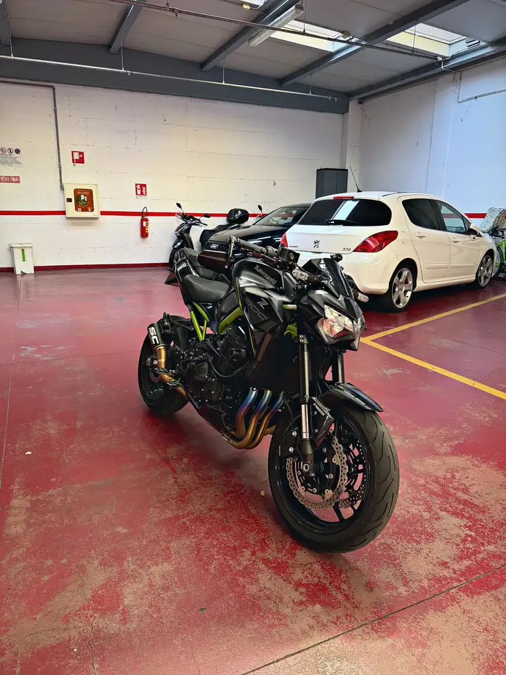 Kawasaki Z 900