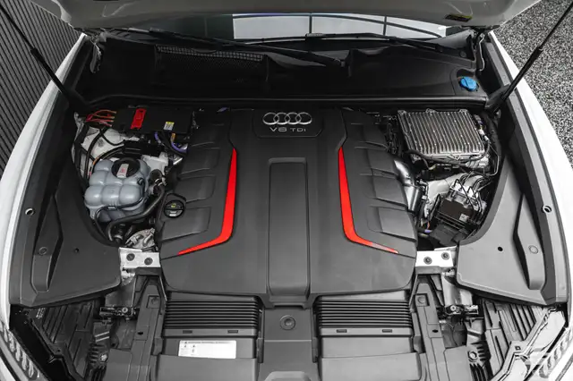 Audi 4.0 TDI quattro V8 TDI*RSQ8 23 ZOLL*B&O*TAUSCH*FINANZIERUNG* — 12