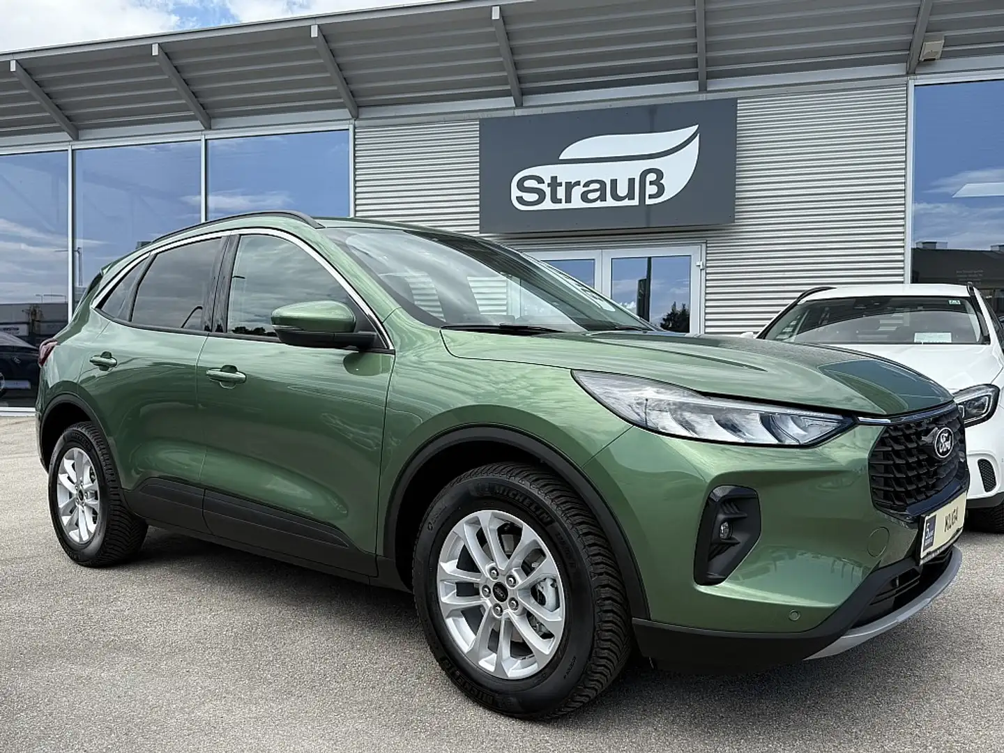 Ford Kuga 1,5 EcoBoost Titanium Verde - 1