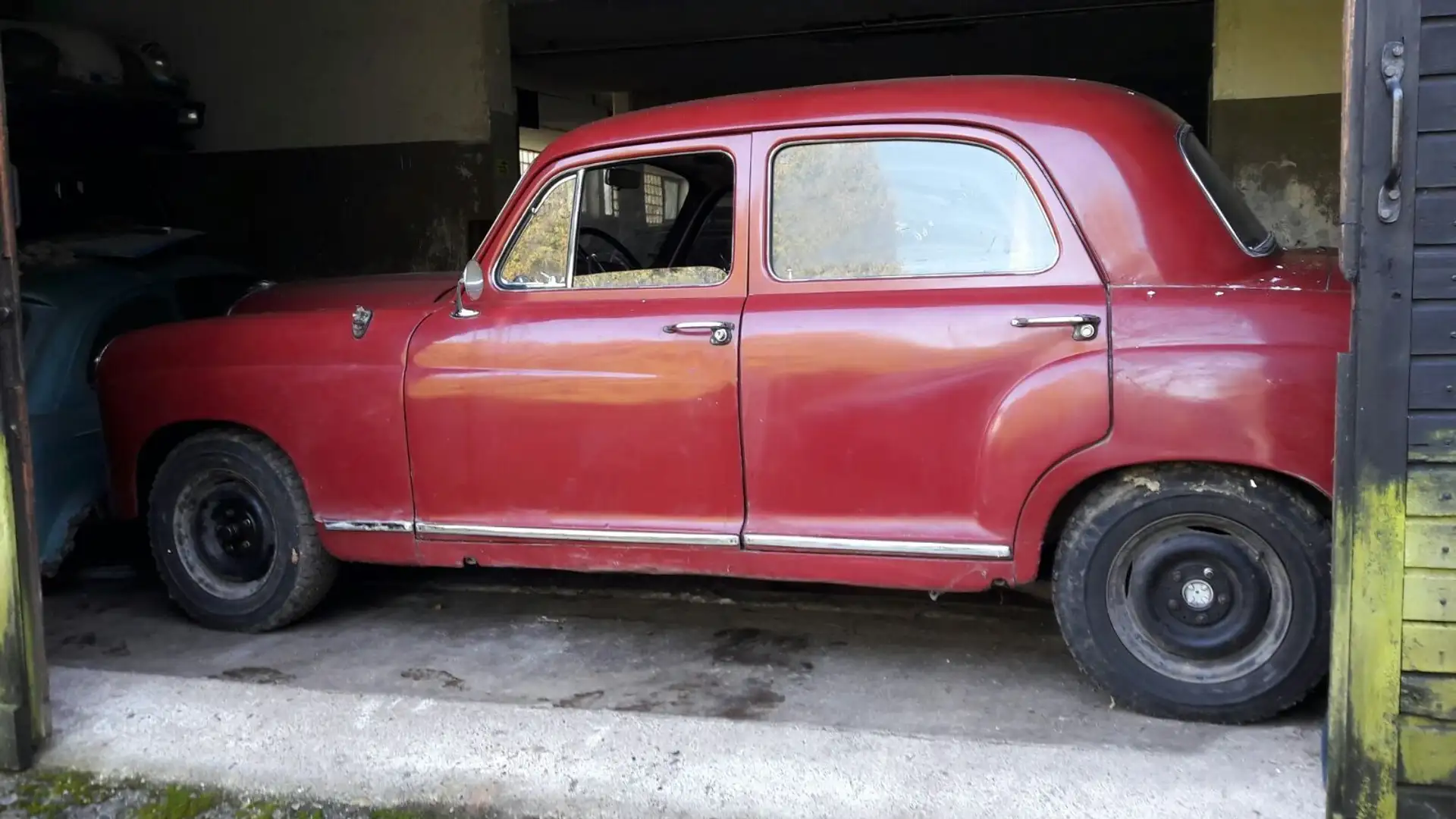 Mercedes-Benz 180 D Ponton W120 180D Diesel Hochkühler Rot - 2