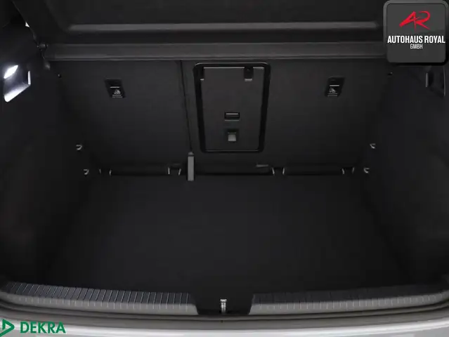 Volkswagen ID.3 view 14