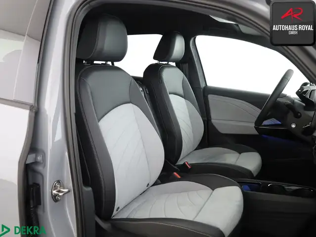 Volkswagen ID.3 view 11