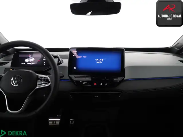 Volkswagen ID.3 view 9