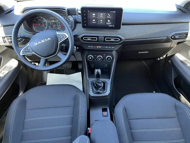 Dacia Sandero view 10