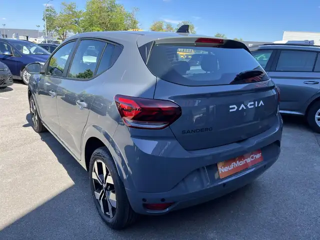 Dacia Sandero view 6